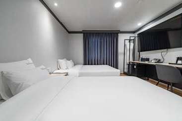 مُتل Namhae Manhattan