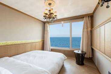 پانسیون Gyeongju Blue 21 Pool Villa
