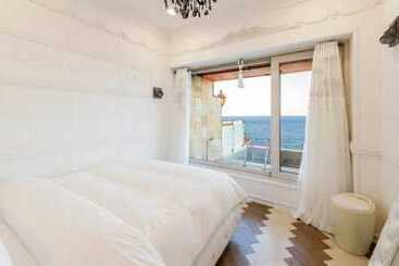 پانسیون Gyeongju Blue 21 Pool Villa