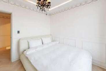 پانسیون Gyeongju Blue 21 Pool Villa