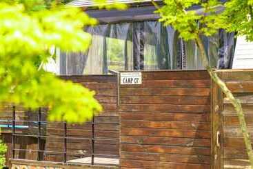 پانسیون Jecheon De Tours Camp Club