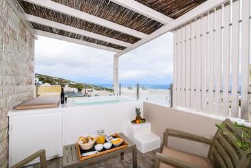 پانسیون Suite Home Santorini
