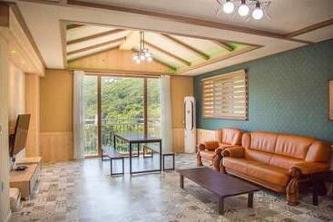 Gwangyang Feel Tourist House Pension