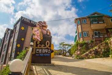 Gwangyang Feel Tourist House Pension