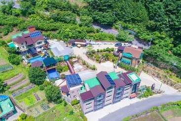 Gwangyang Feel Tourist House Pension