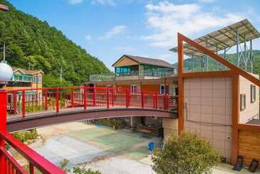 Gwangyang Feel Tourist House Pension