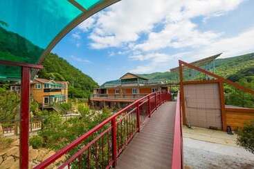 Gwangyang Feel Tourist House Pension