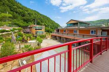 Gwangyang Feel Tourist House Pension