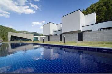 ペンション Hongcheon Uno House Pool Villa