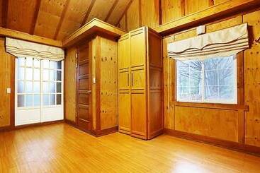 Pocheon Beverly Hill Pension