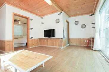 Pocheon Vincent House Pension