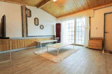 Pocheon Vincent House Pension