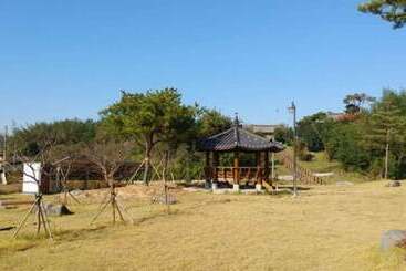 Yeongam Seonhyanggwan Hanok Pension