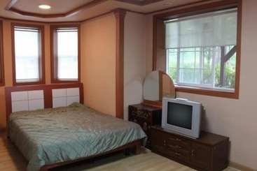 Youngwol Sky Pension Camping