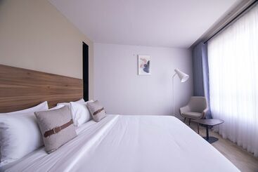 هتل Eseriani The Resort