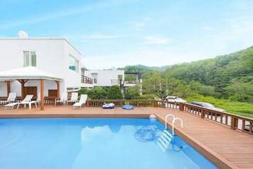 هتل Pocheon Good Terrace Pension