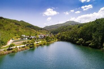 هتل Pocheon Good Terrace Pension