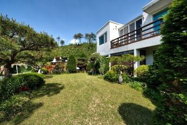 هتل Pocheon Good Terrace Pension