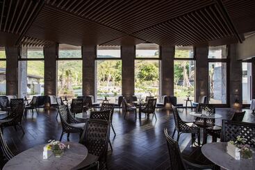 هتل Samiling Resort
