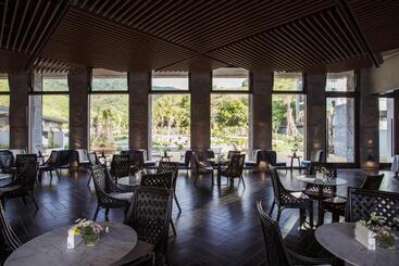 هتل Samiling Resort
