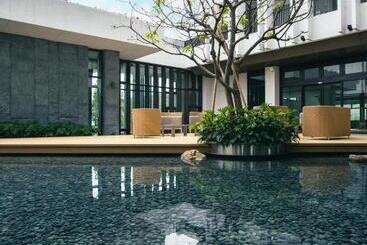 هتل Samiling Resort