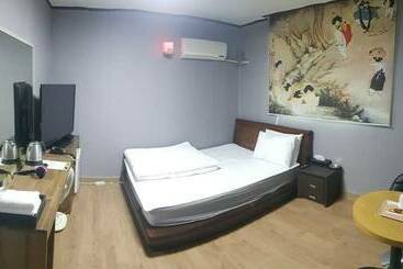 汽车旅馆  Hamyang Byeolgung