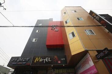 מוטל Yeongcheon Hyu