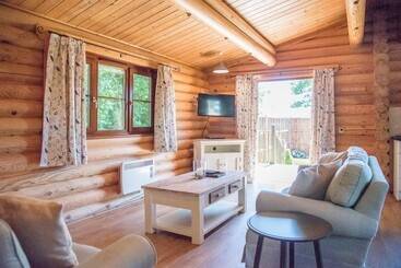 بيت ريفى Willow Lodge With Hot Tub, Kingfishers