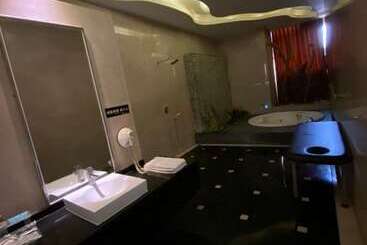 Amani Spa Boutique Motel
