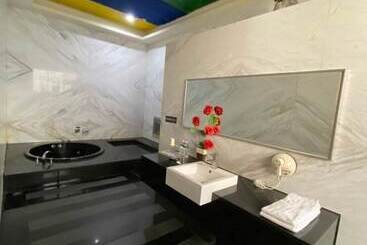 Amani Spa Boutique Motel