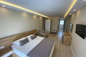 Amber Hotel Albania