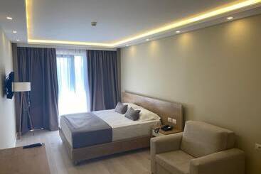 Amber Hotel Albania
