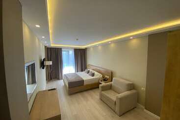 Amber Hotel Albania