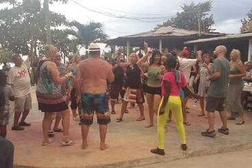 Drifters At One Mile   Hostel