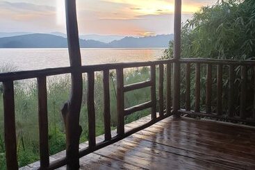 هتل Gahiza Island Retreat