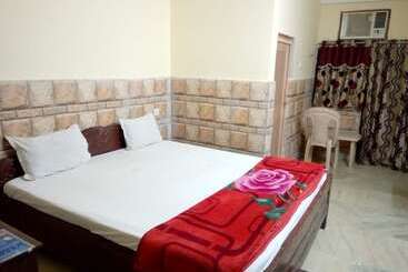 هتل Goroomgo Prateek Residency Digha