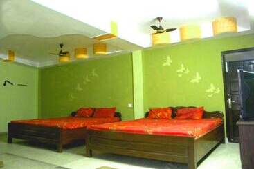 هتل Goroomgo Prateek Residency Digha