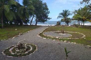 هتل Ocean View Cahuita