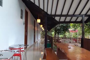 هتل Pesona Osing Resort By Ziri