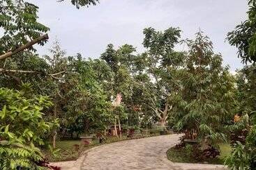 هتل Pesona Osing Resort By Ziri