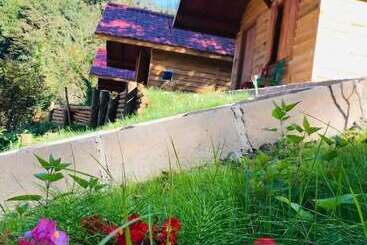 هتل Yesil Dus Vadisi Bungalow Restoran