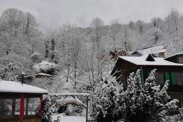 هتل Yesil Dus Vadisi Bungalow Restoran