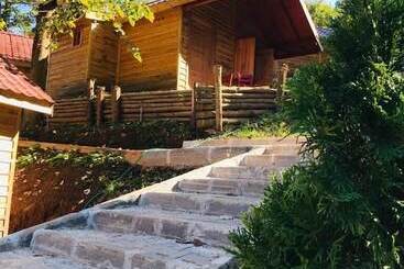 هتل Yesil Dus Vadisi Bungalow Restoran