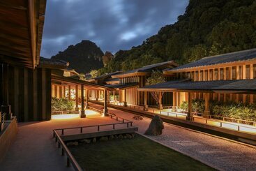 هتل Yoko Onsen Quang Hanh