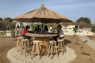 پانسیون Nino Ranch Lodge