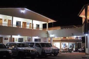 پانسیون Paloma Guest House & Restaurant