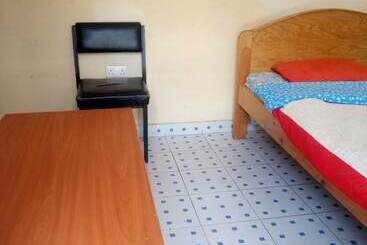 پانسیون Rainbow Guest House