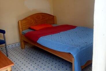پانسیون Rainbow Guest House