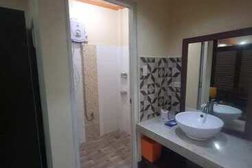 پانسیون Serge Kafe Apartelle
