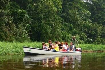 پانسیون Tortuguero Adventures Guesthouse